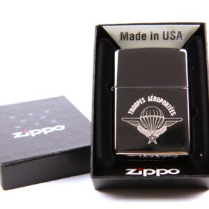 Zippo troupes aéroportées